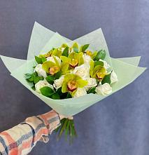 Букет цветов из:  Орхидеи и Розы в Култук
